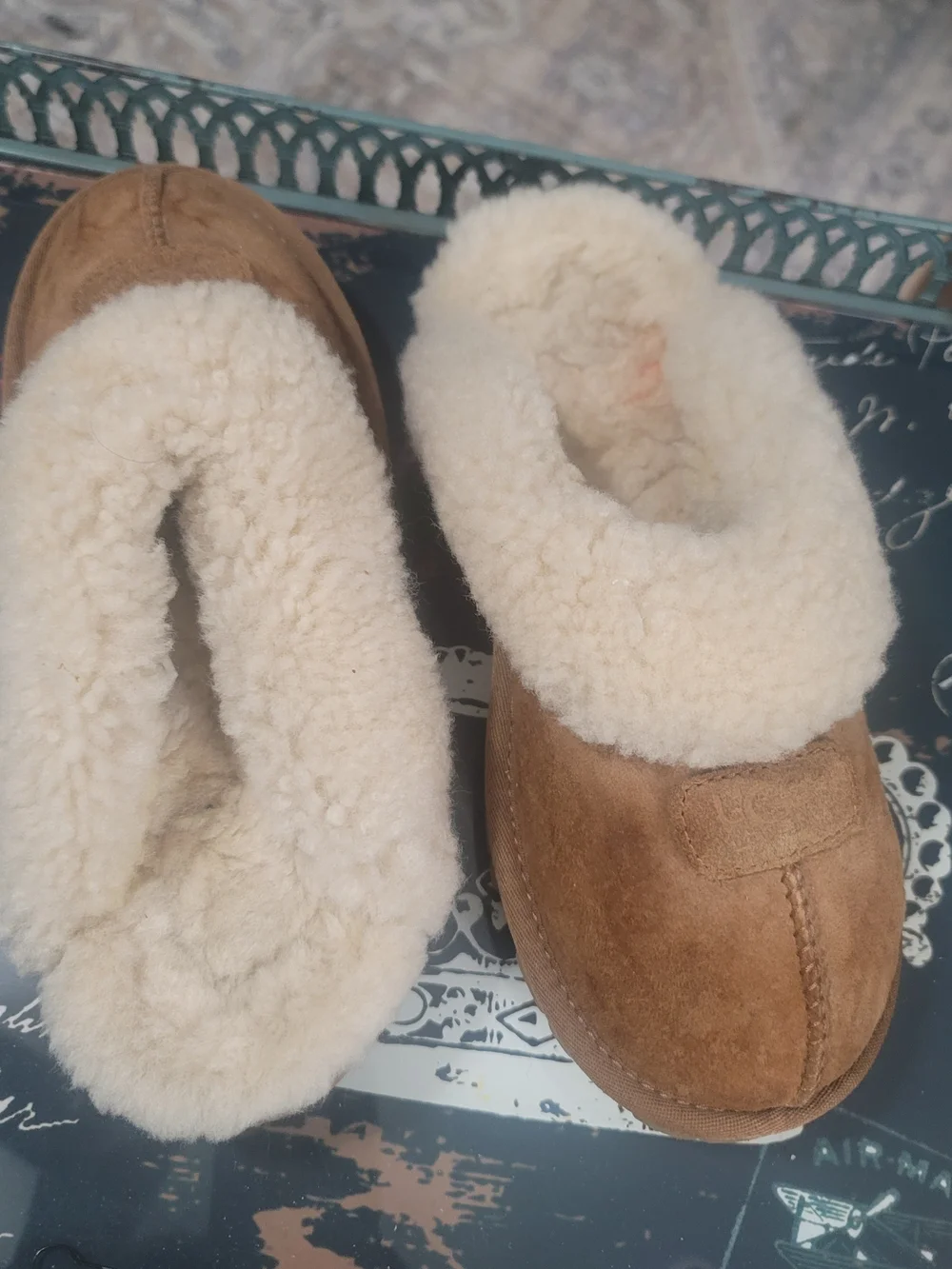 UGG Womans Chestnut Suede Slippers with Cream Shearling Cuff